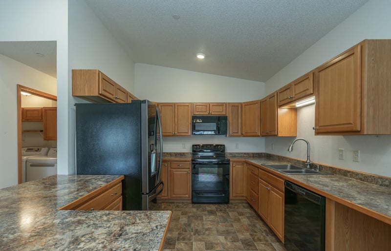303 Mill Pond St, Motley, MN 56466