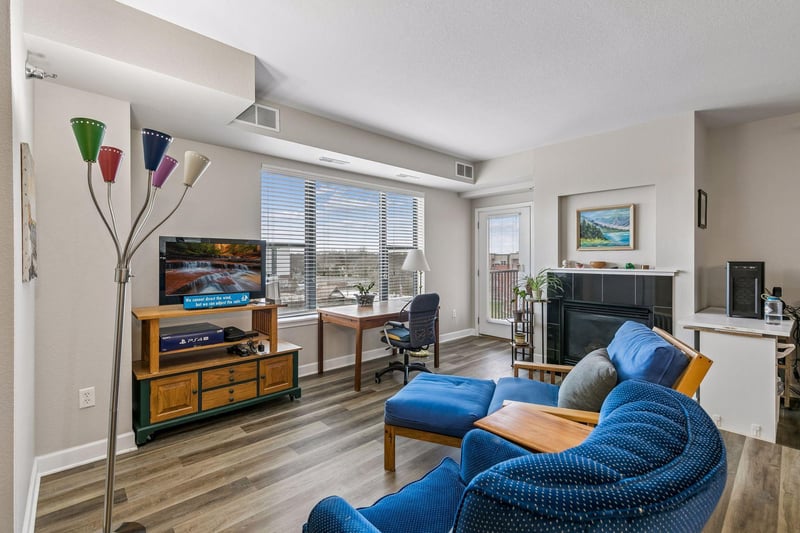 1155 Ford Rd #407, Saint Louis Park, MN 55426