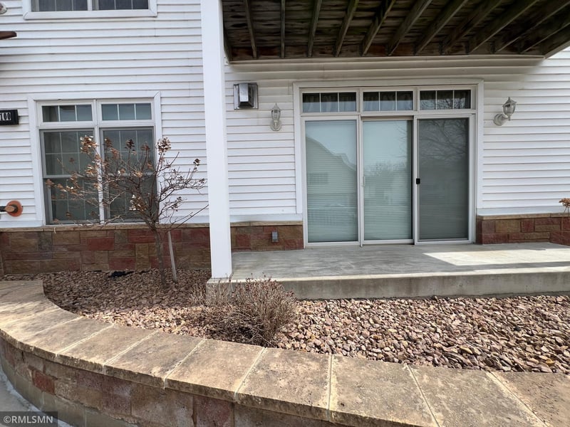 2100 Old School Rd #105, Mound, MN 55364