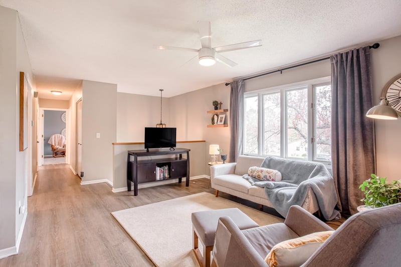 10941 105th Ave N, Maple Grove, MN 55369