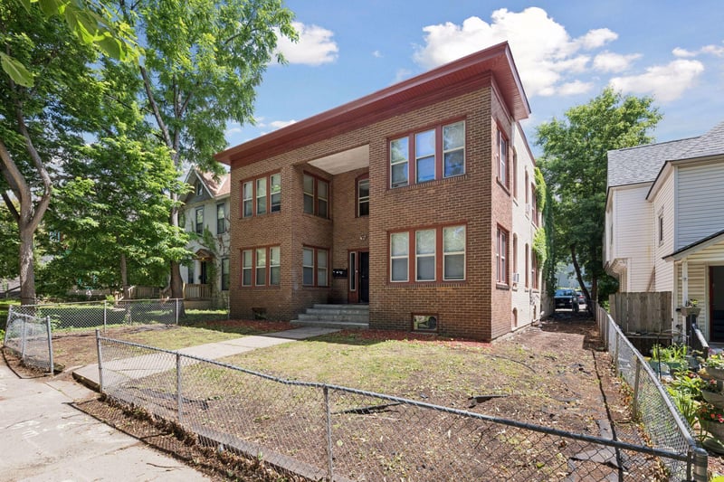 2621 2nd Ave S, Minneapolis, MN 55408