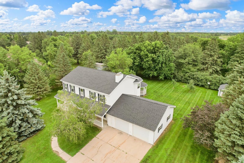 604 Pine Needle Dr, Perham, MN 56573