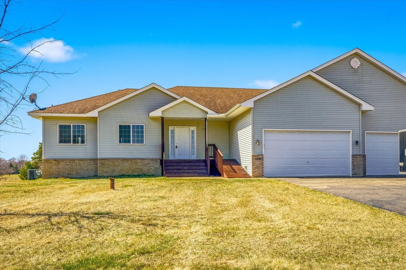 23560 London St NE, Bethel, MN 55005