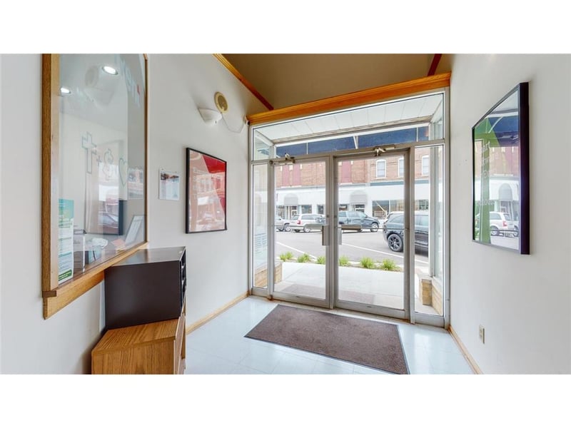 108 W Center St, Lake City, MN 55041