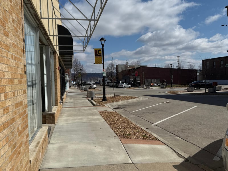 108 W Center St, Lake City, MN 55041