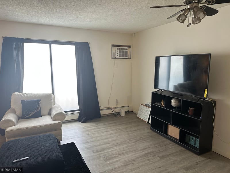 7226 72nd Ln N #210, Brooklyn Park, MN 55428