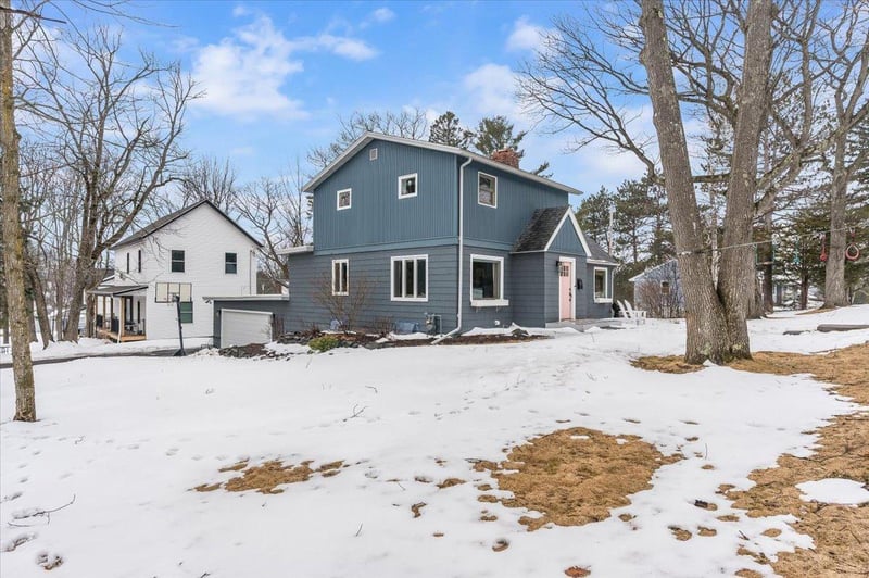 154 E Buffalo St, Duluth, MN 55811