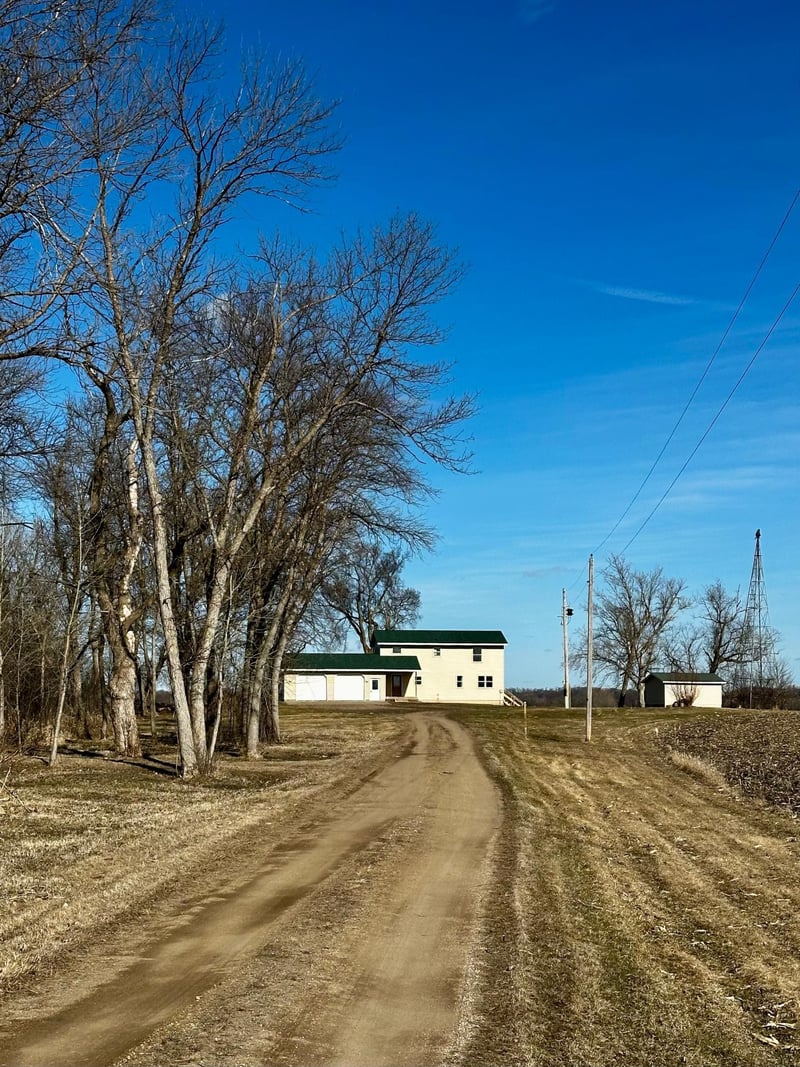 17556 300th Ave, Starbuck, MN 56381