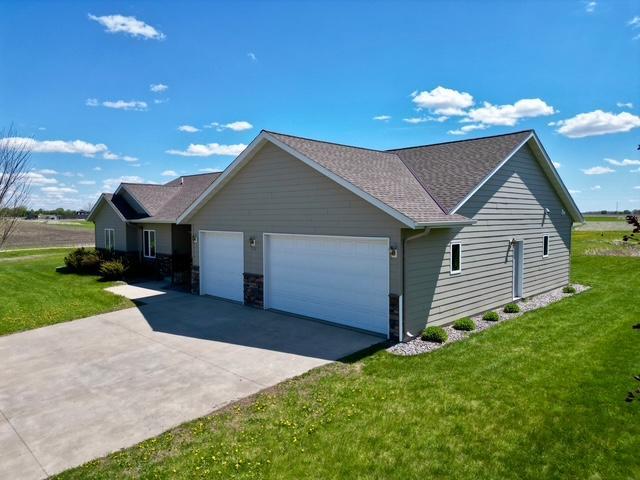 906 Sunrise Blvd, Redwood Falls, MN 56283