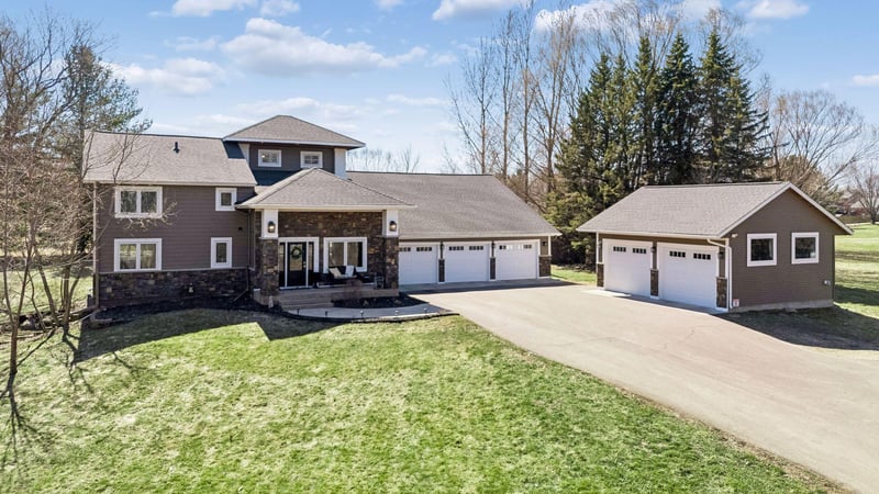 7421 Gensmer Cir, Prior Lake, MN 55372