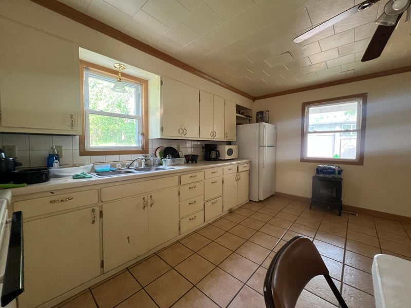 312 5th St NW, Ortonville, MN 56278