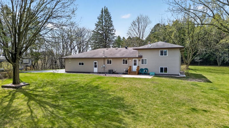 26184 615th St, Mantorville, MN 55955