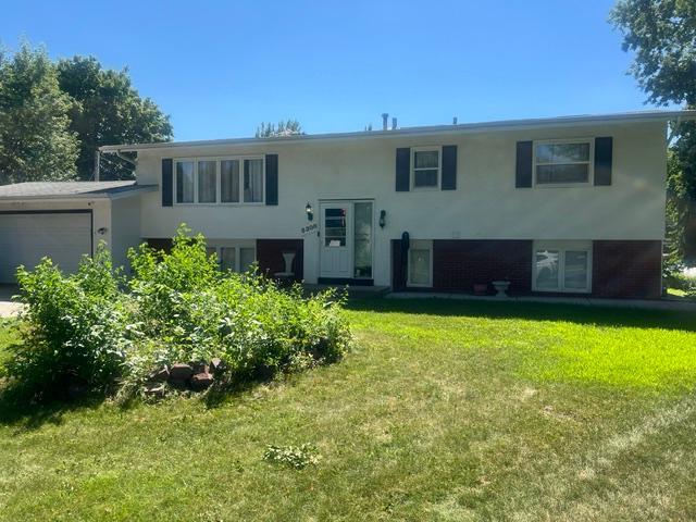 5308 81st Ave N, Brooklyn Park, MN 55443