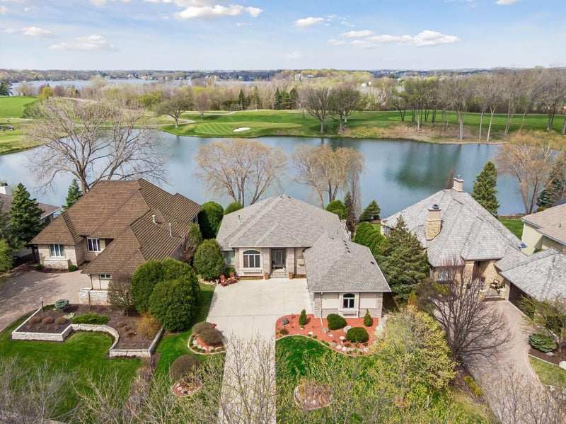 9226 Breckenridge Ln, Eden Prairie, MN 55347