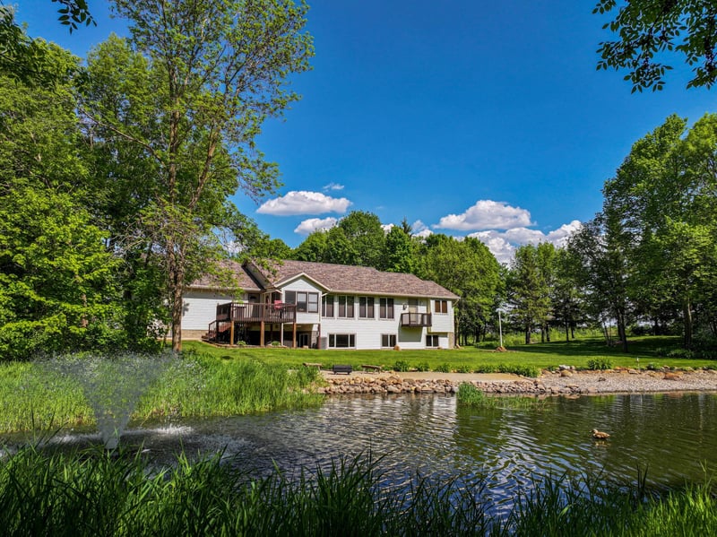 1966 Liberty Rd NE, Alexandria, MN 56308