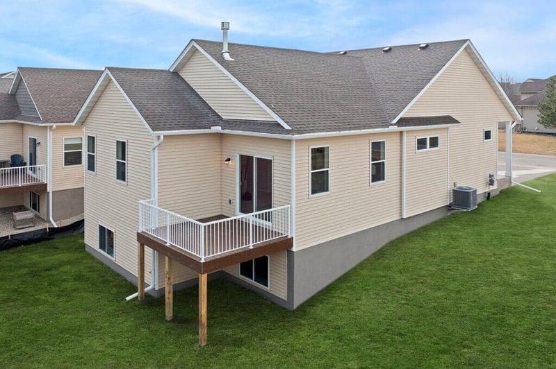 1103 Seurer St, Elko New Market, MN 55054