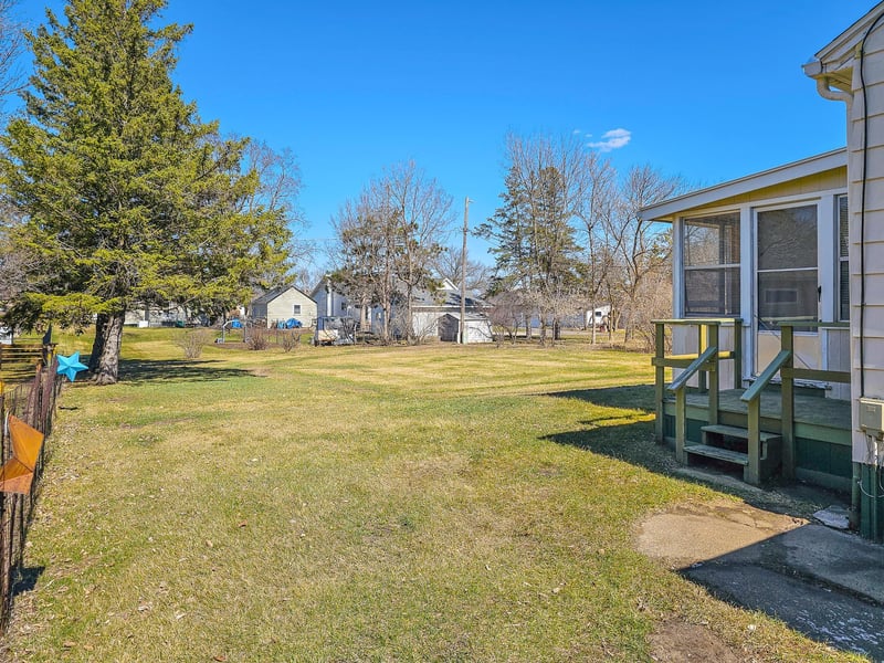 525 3rd St Se, Perham, MN 56573