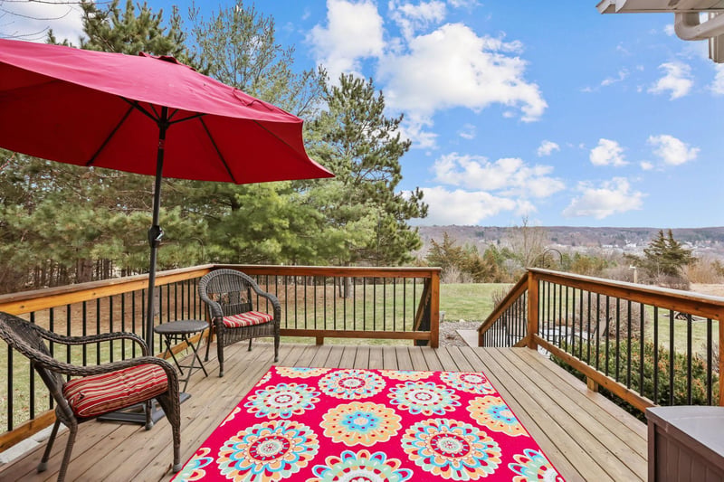 358 Briar Ln, Taylors Falls, MN 55084