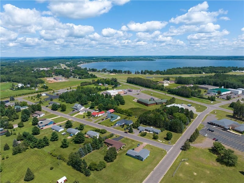 111 Reinhart Dr, Shell Lake, WI 54871