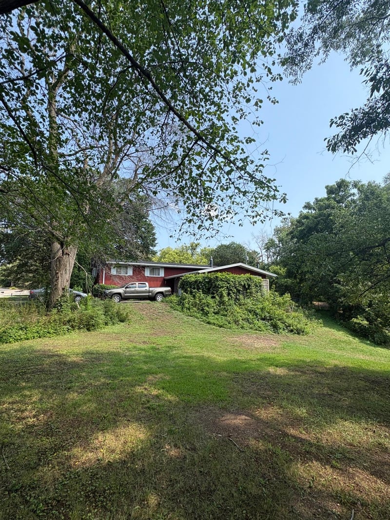 13515 Mayview Ct, Minnetonka, MN 55345