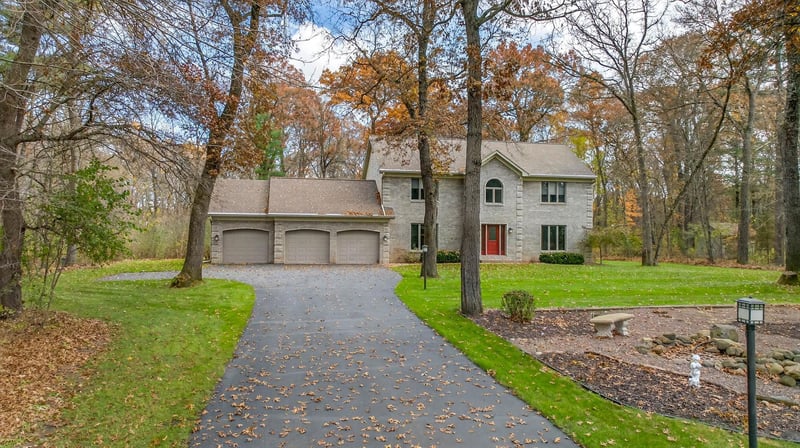 S7935 Jamie Ln, Eau Claire, WI 54701