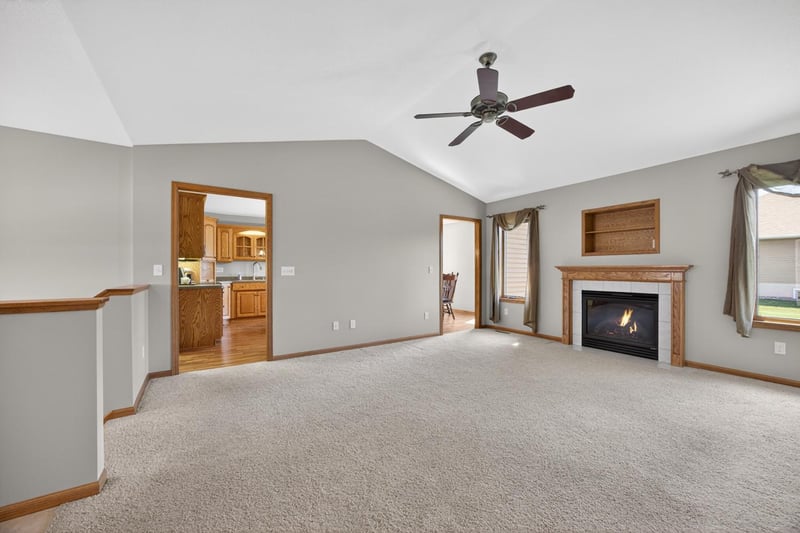 802 Timothy Dr SE, Stewartville, MN 55976