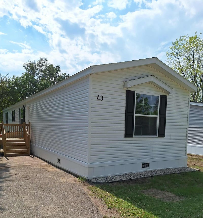 215 N Mckay Ave #43, Alexandria, MN 56308