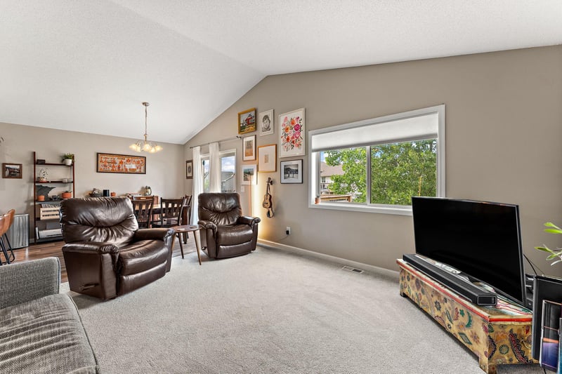 845 Highview Loop SE, Pine City, MN 55063