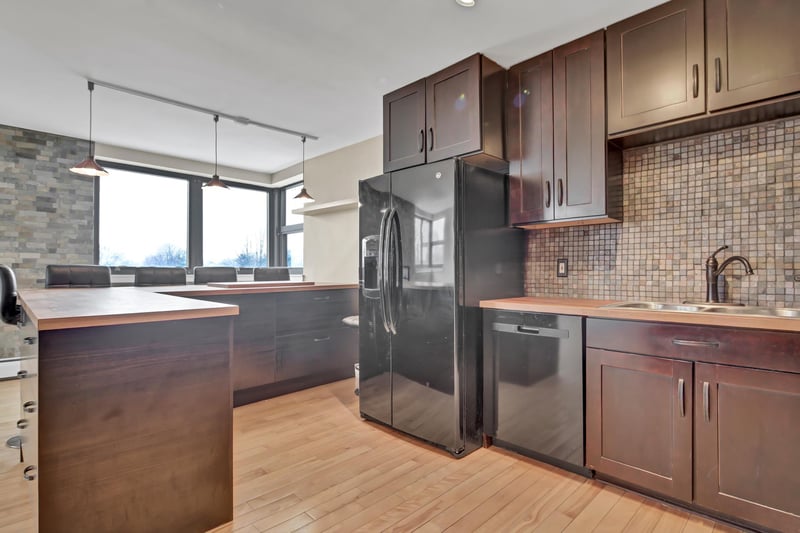 2500 Blaisdell Ave #404, Minneapolis, MN 55404