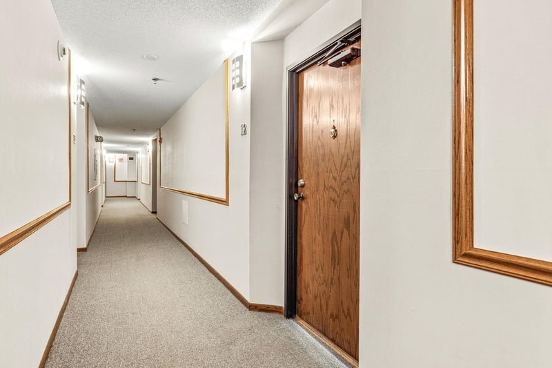 1215 Ferndale St N #A12, Maplewood, MN 55119