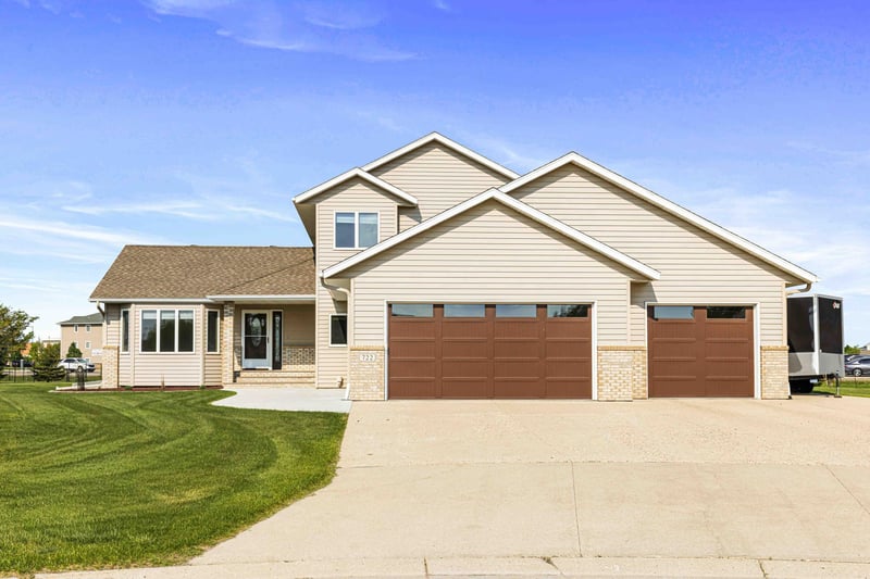 722 42nd Ave S, Moorhead, MN 56560