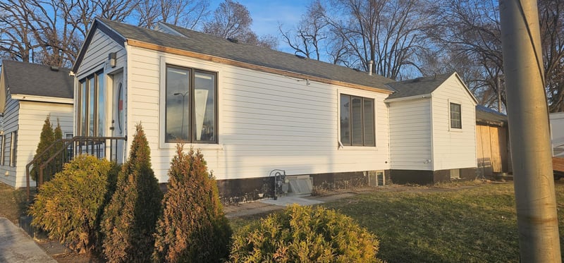 906 1st Ave E, Shakopee, MN 55379