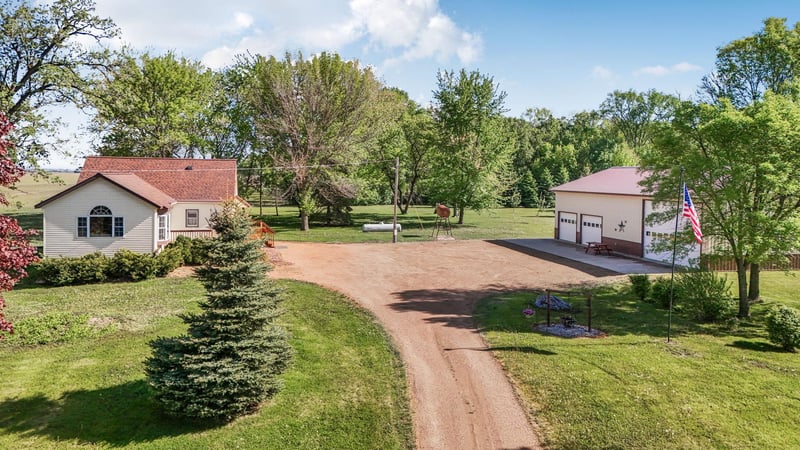 16659 411th Ave, Glencoe, MN 55336