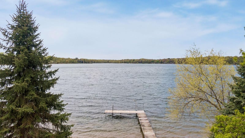 9397 Jane Rd N, Lake Elmo, MN 55042