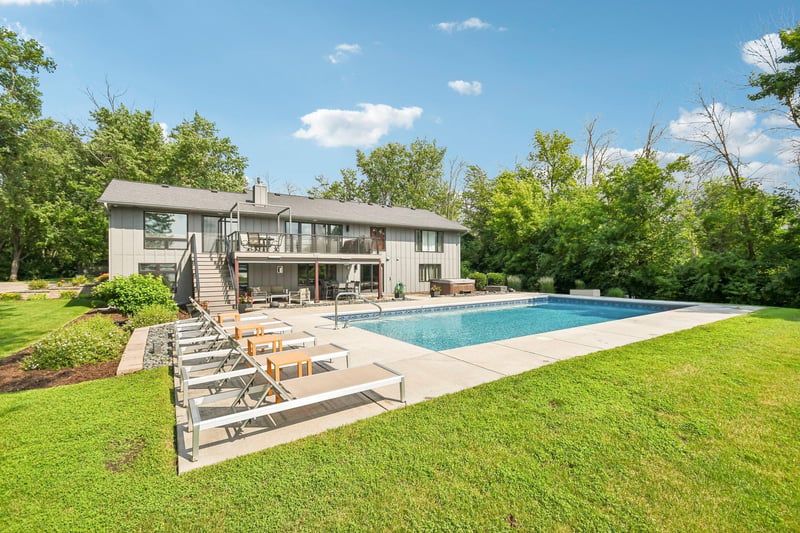 7397 Old Mill Rd, Hugo, MN 55038