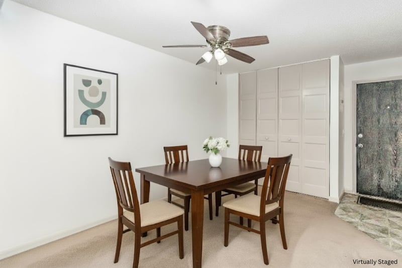1601 N Innsbruck Dr NE #123, Fridley, MN 55432