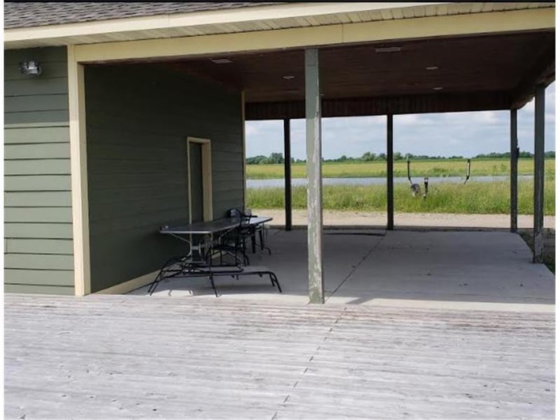 830 Beach Ball Ln, New Germany, MN 55367