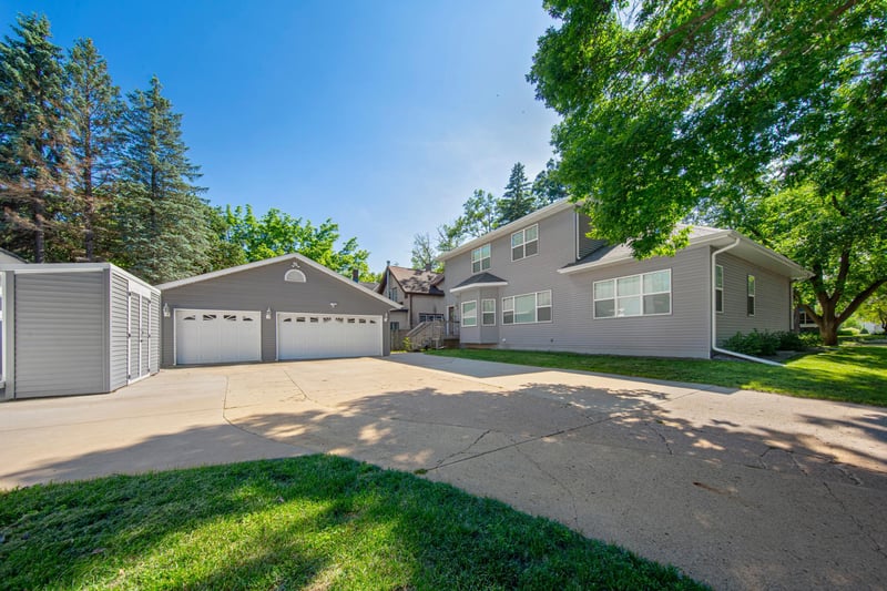 514 State St N, Waseca, MN 56093