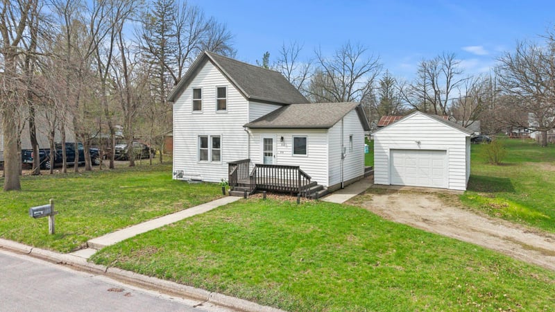 316 Balsam Ave S, New Richland, MN 56072