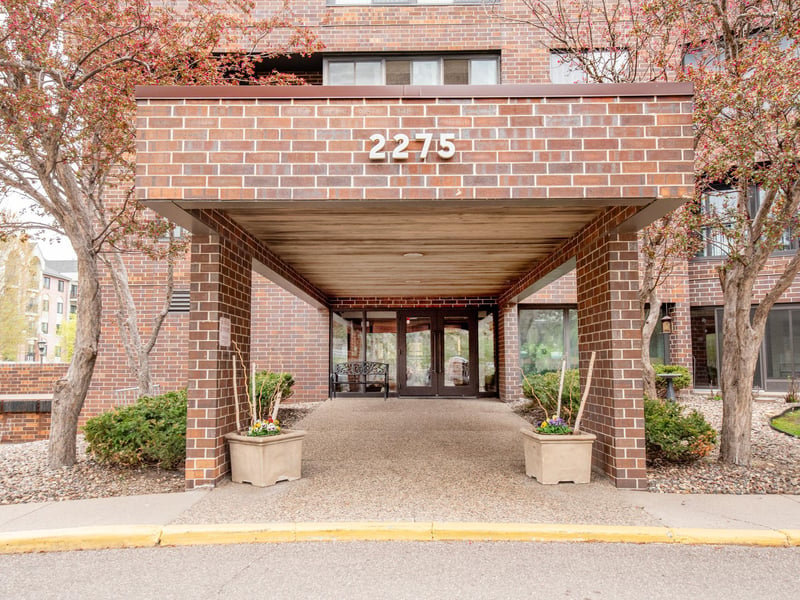 2275 Youngman Ave #306W, Saint Paul, MN 55116