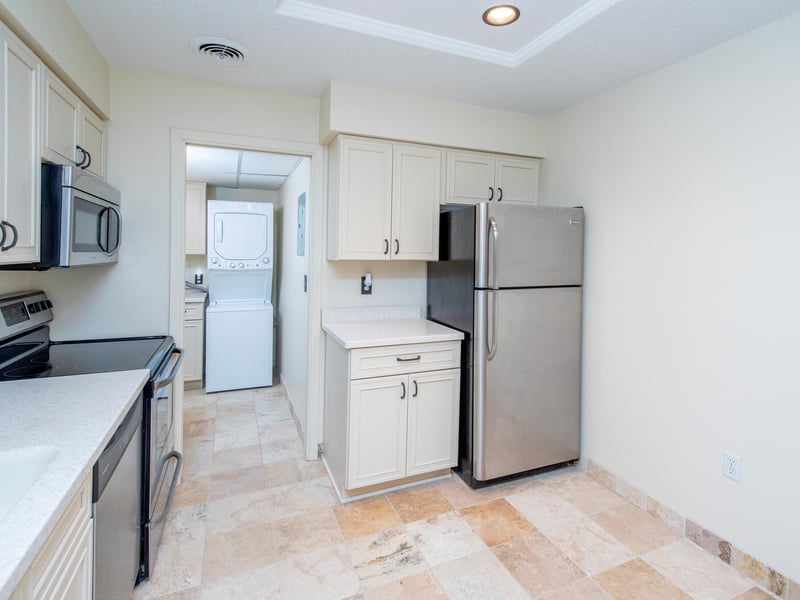 2275 Youngman Ave #306W, Saint Paul, MN 55116