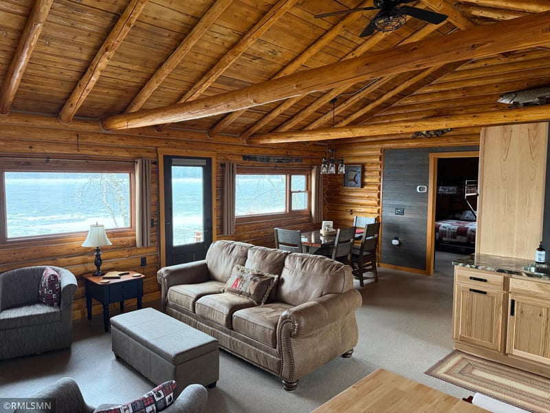 52728 W Grindstone Rd, Sandstone, MN 55072