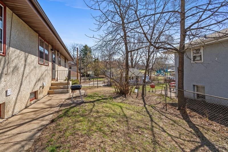 5347 4th St NE, Fridley, MN 55421