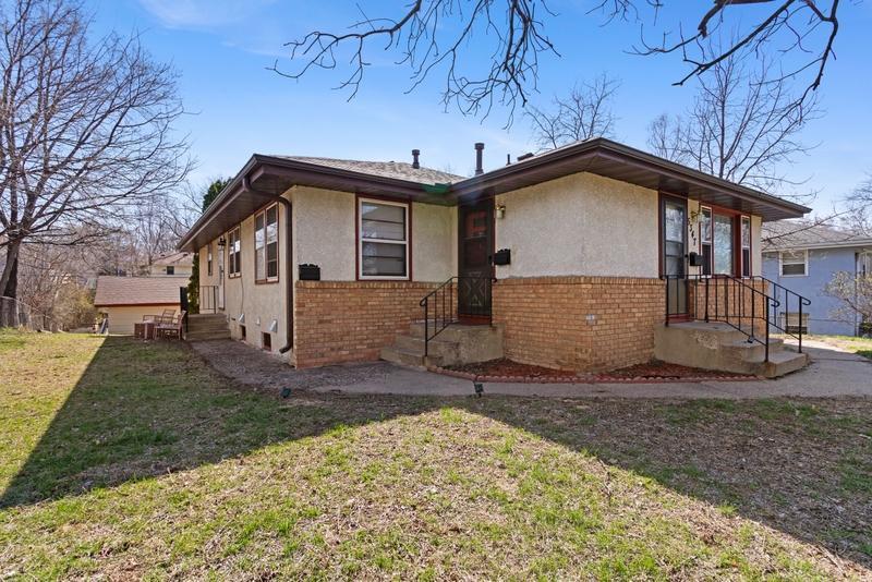 5347 4th St NE, Fridley, MN 55421