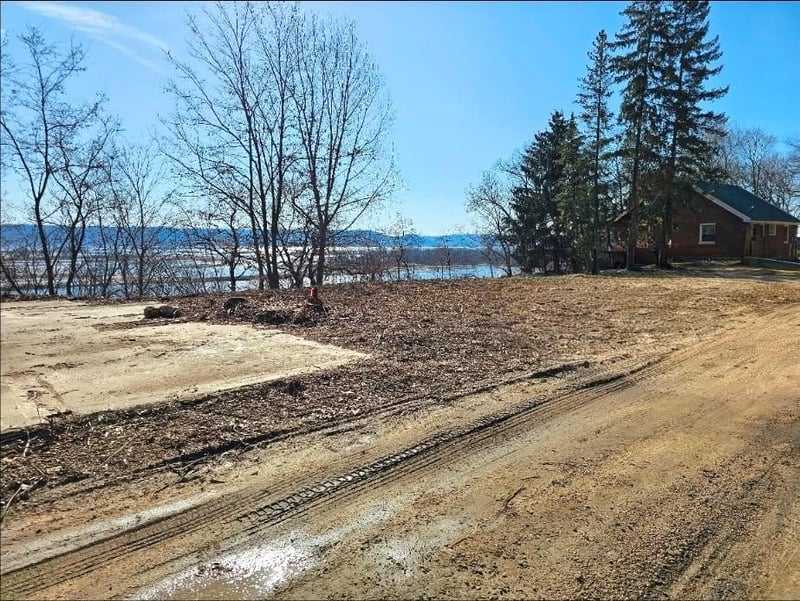 905 Mississippi Ln, Brownsville, MN 55919