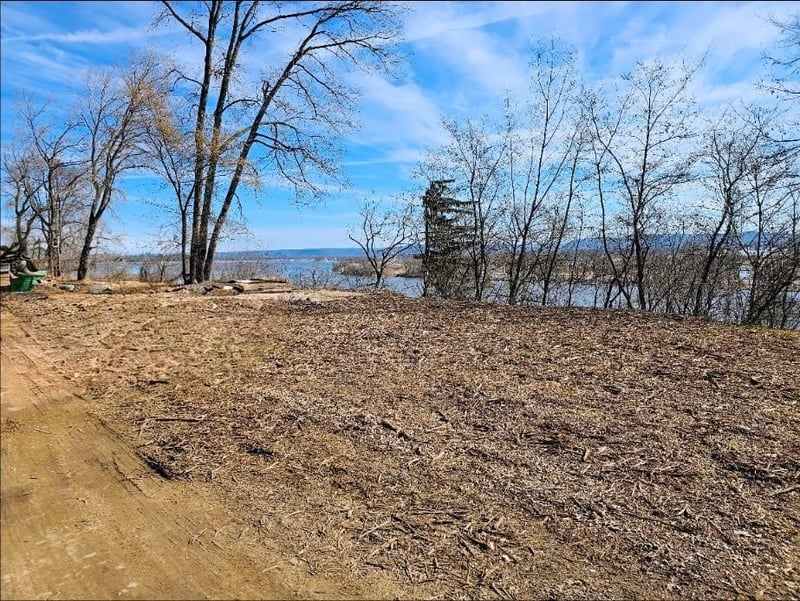 905 Mississippi Ln, Brownsville, MN 55919