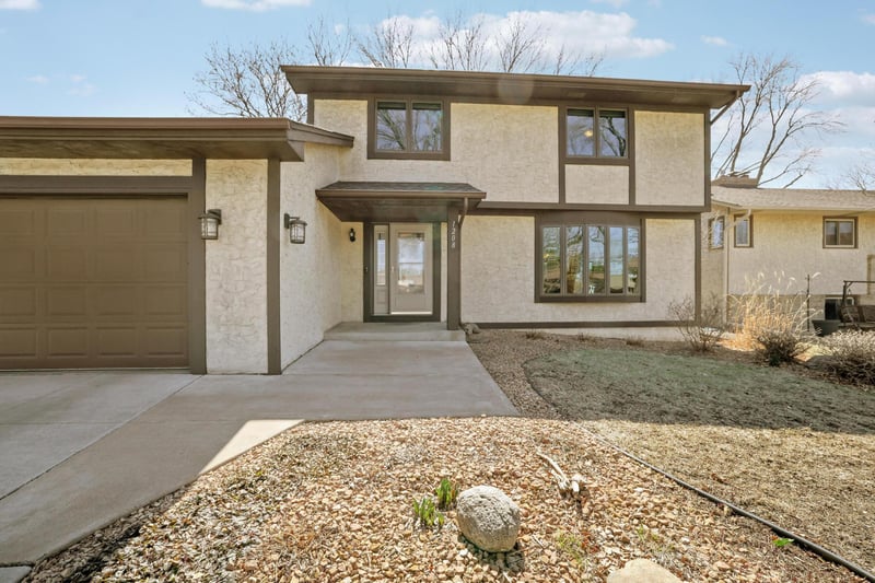 1208 Borealis Ln NE, Columbia Heights, MN 55421