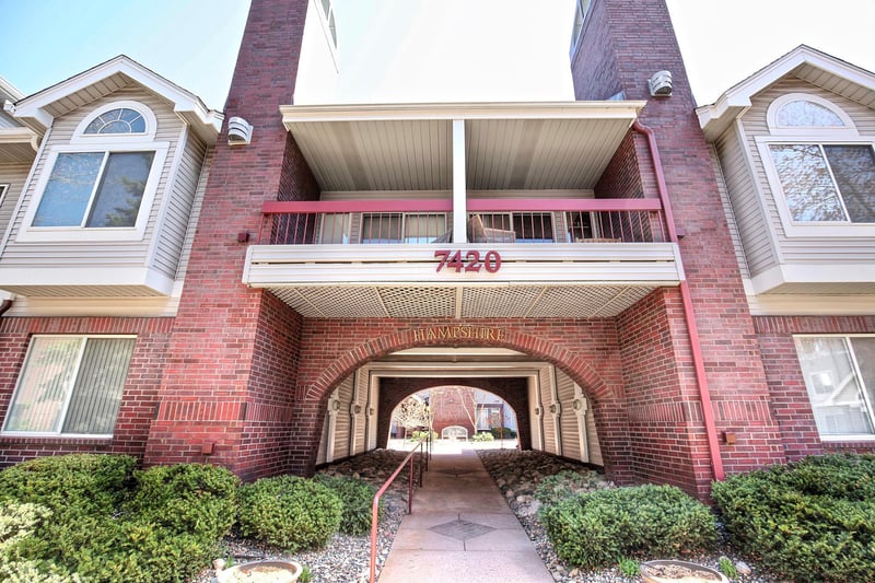 7420 Edinborough Way #6211, Edina, MN 55435