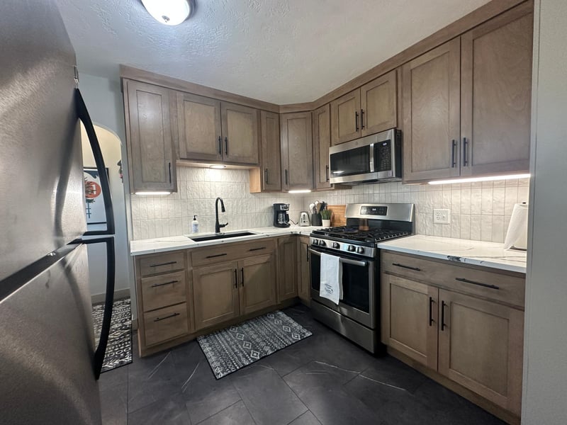 413 W Bishop St, Luverne, MN 56156