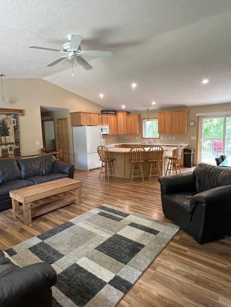 4806 22nd St NE, Willmar, MN 56201